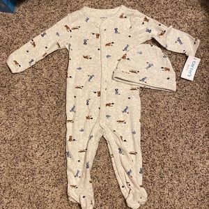🧡 2/$15🧡 NWT Carter’s 2 Piece Baby Outfit 🐻💙🐶